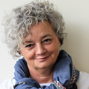 Portrait von Bettina Duschl.