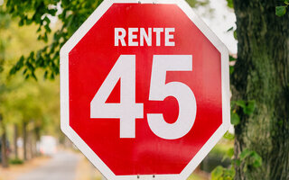 Renten-Stoppschild 45 Beitragsjahre