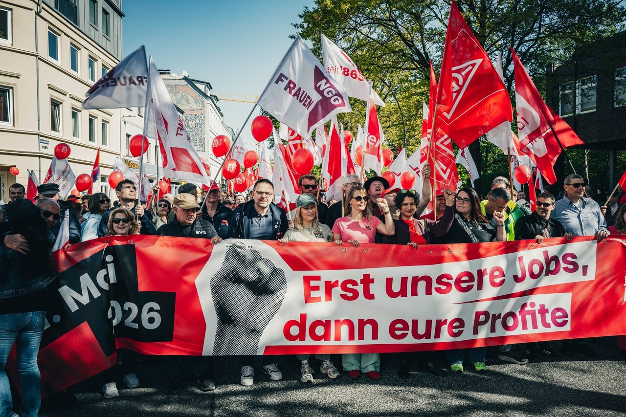 Frontbanner 1. Mai Demo